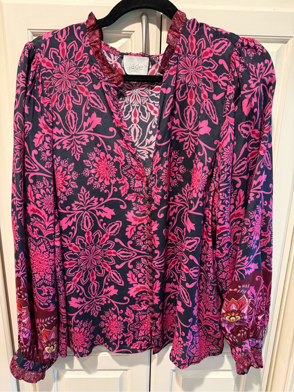 Jade l/s top covered buttons